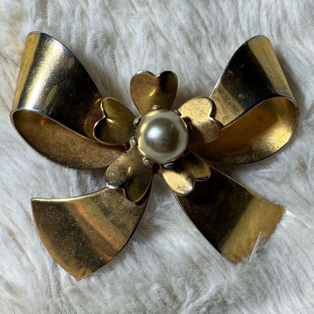 Stunning Antique Golden Bow Brooch with Pearl Accent Vintage Estate Sale